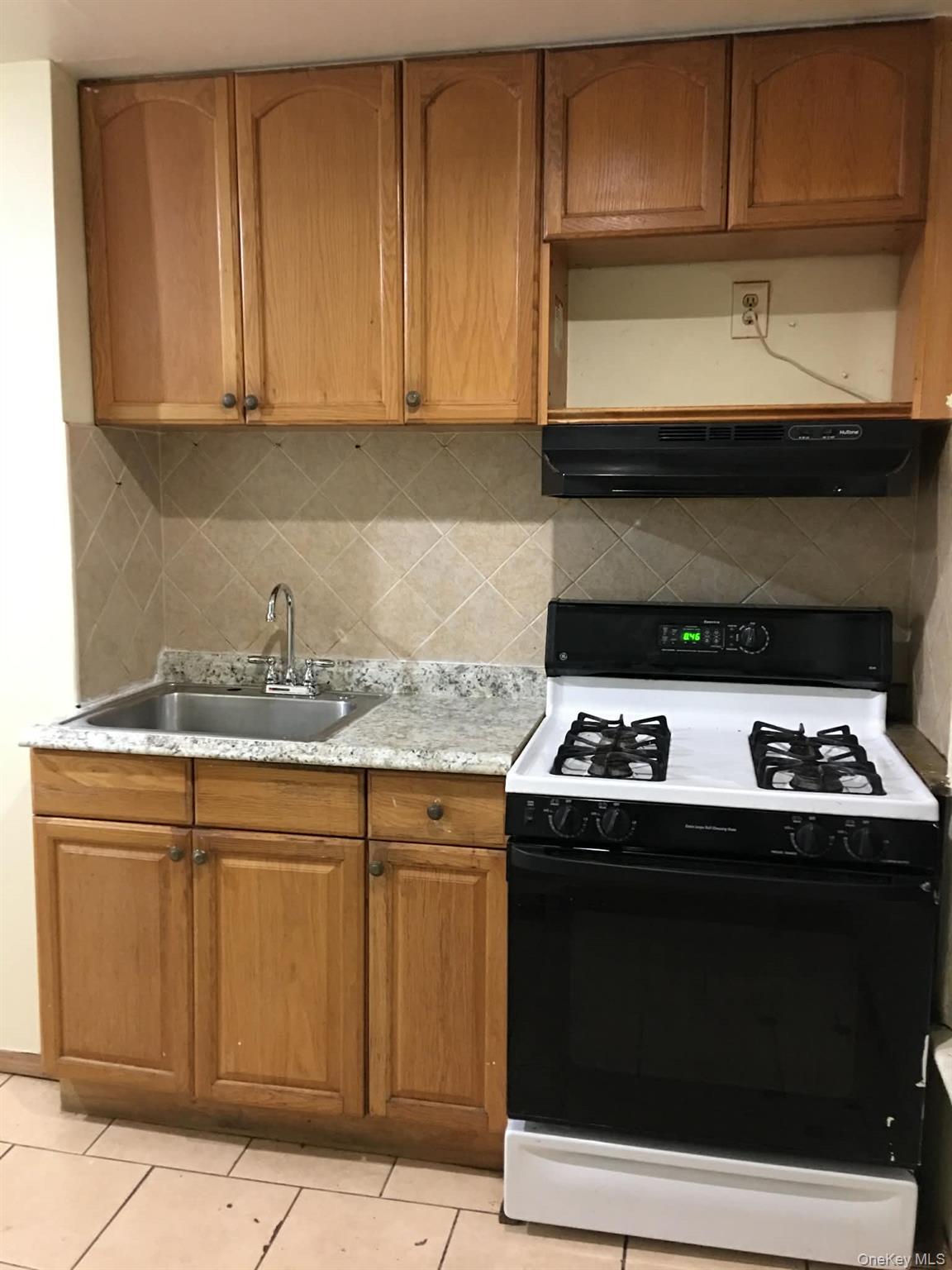 Single Family 88th  Queens, NY 11416, MLS-950971-13