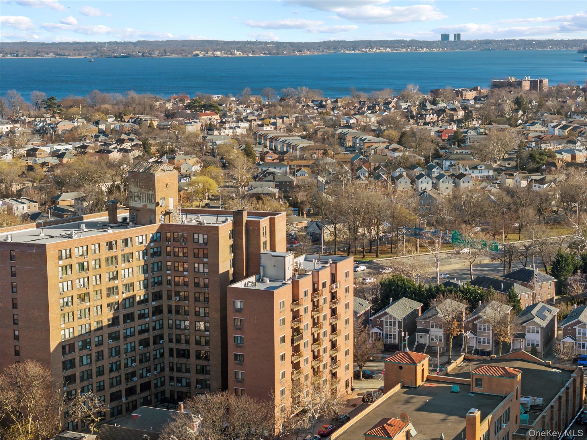 Condo Parkview  Bronx, NY 10461, MLS-950998-13