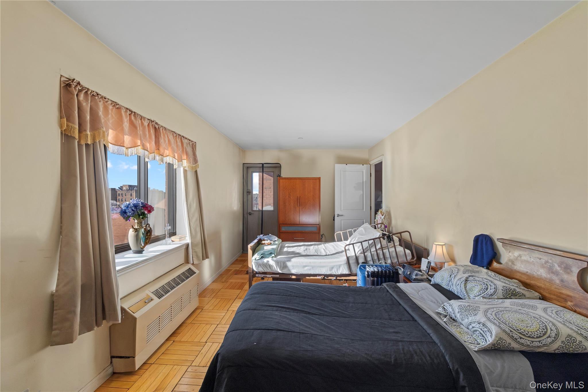 Condo Parkview  Bronx, NY 10461, MLS-950998-5