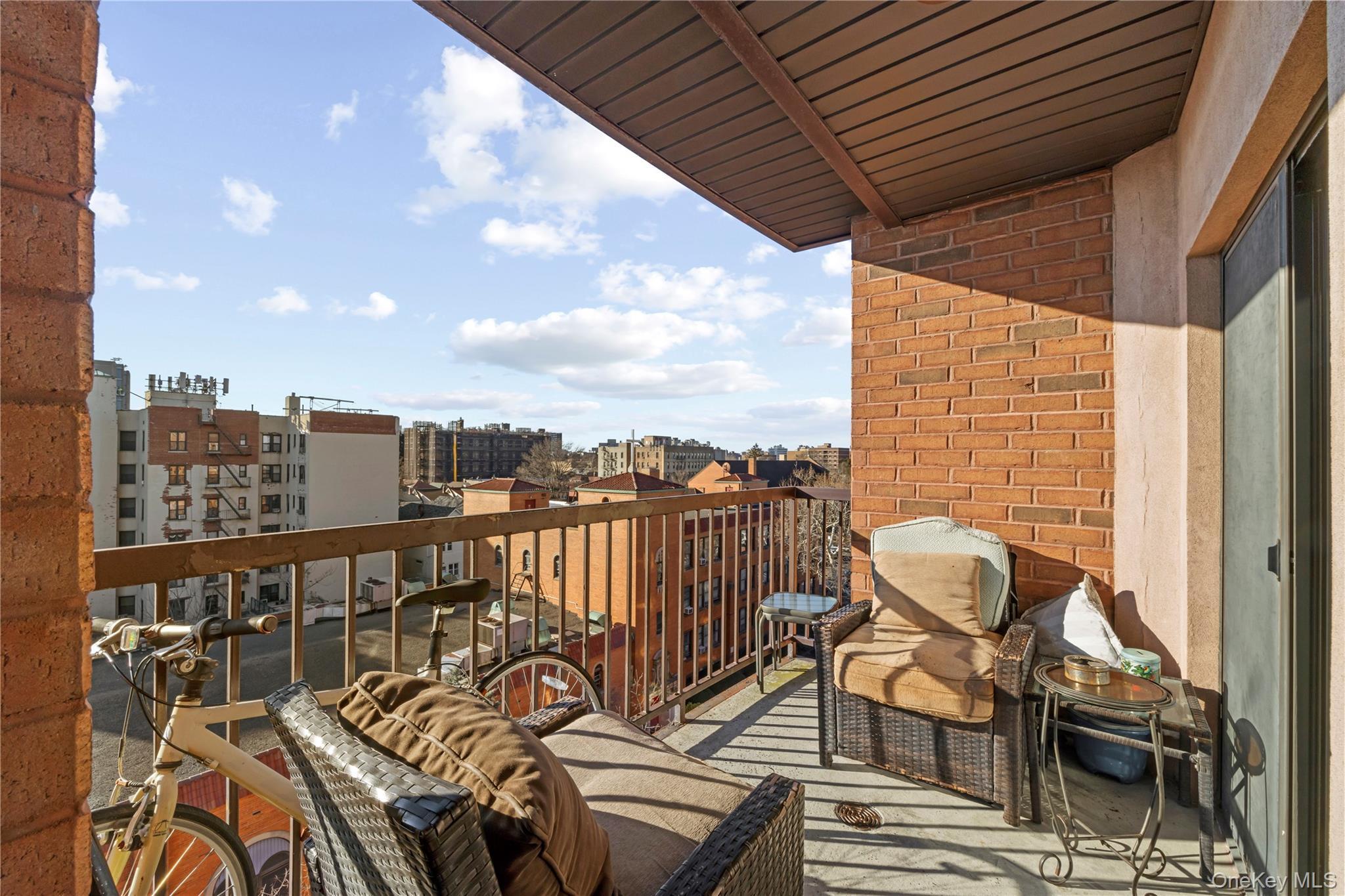 Condo Parkview  Bronx, NY 10461, MLS-950998-9