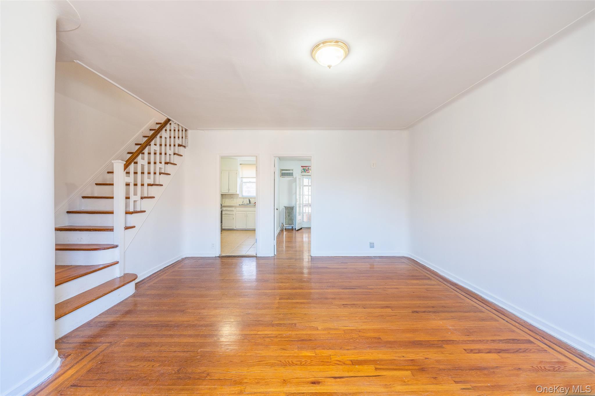 Single Family 79th  Queens, NY 11373, MLS-951004-7