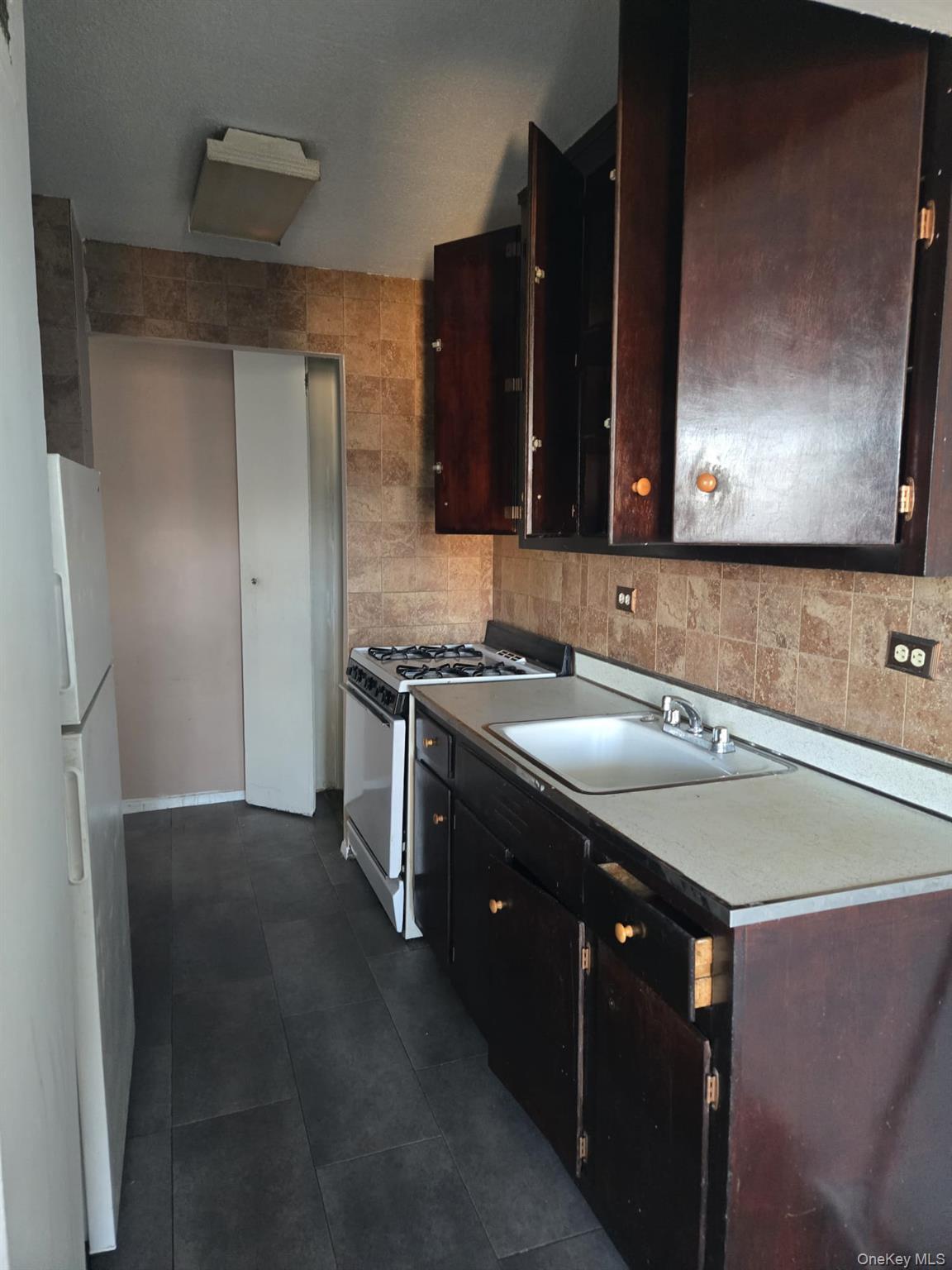 Coop Olinville  Bronx, NY 10467, MLS-951016-4