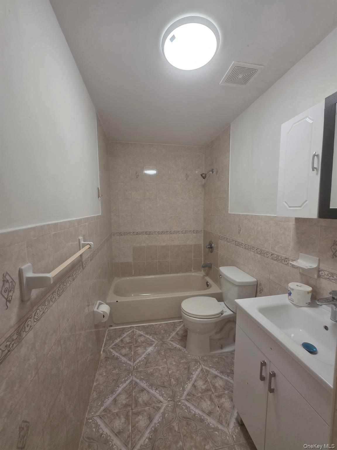 Single Family 97th Avenue  Queens, NY 11416, MLS-951054-10