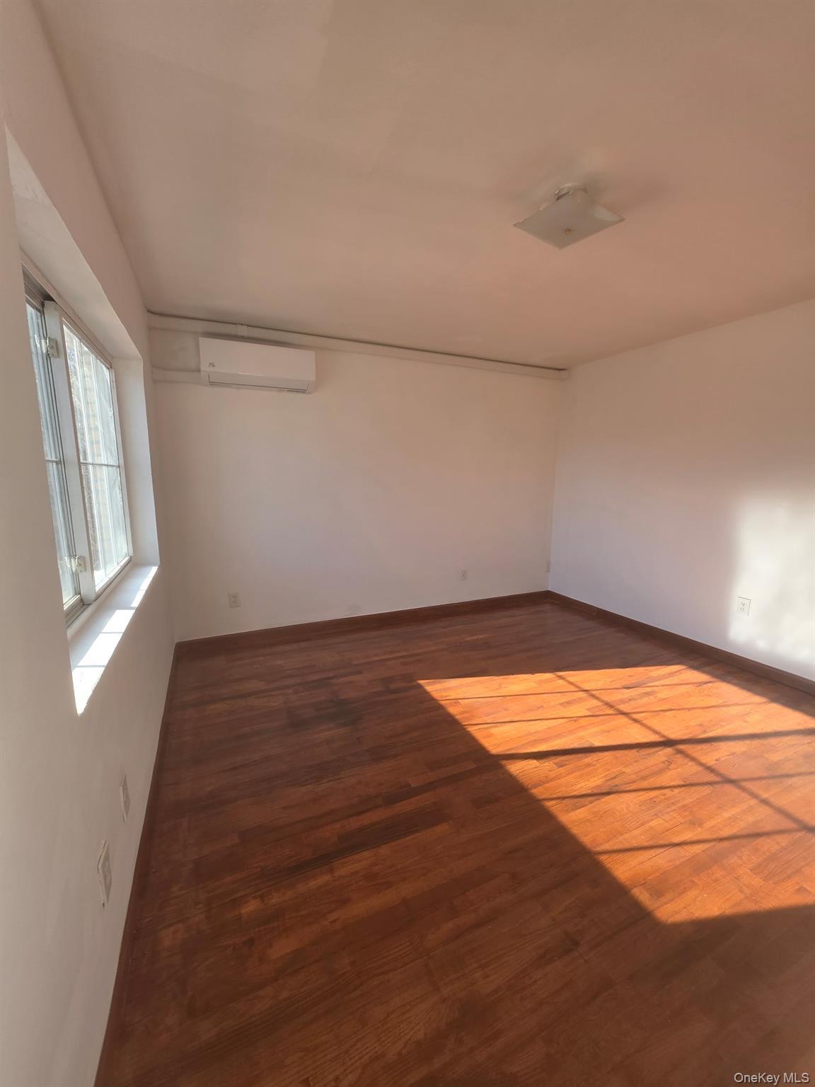 Single Family 97th Avenue  Queens, NY 11416, MLS-951054-12