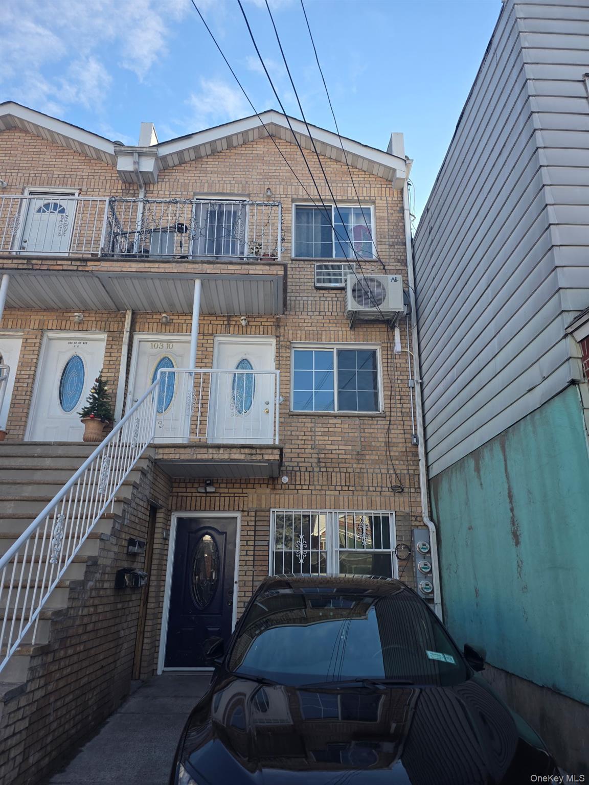 Single Family 97th Avenue  Queens, NY 11416, MLS-951054-2