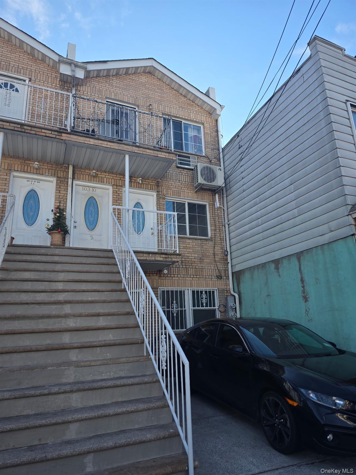 Single Family 97th Avenue  Queens, NY 11416, MLS-951054-3
