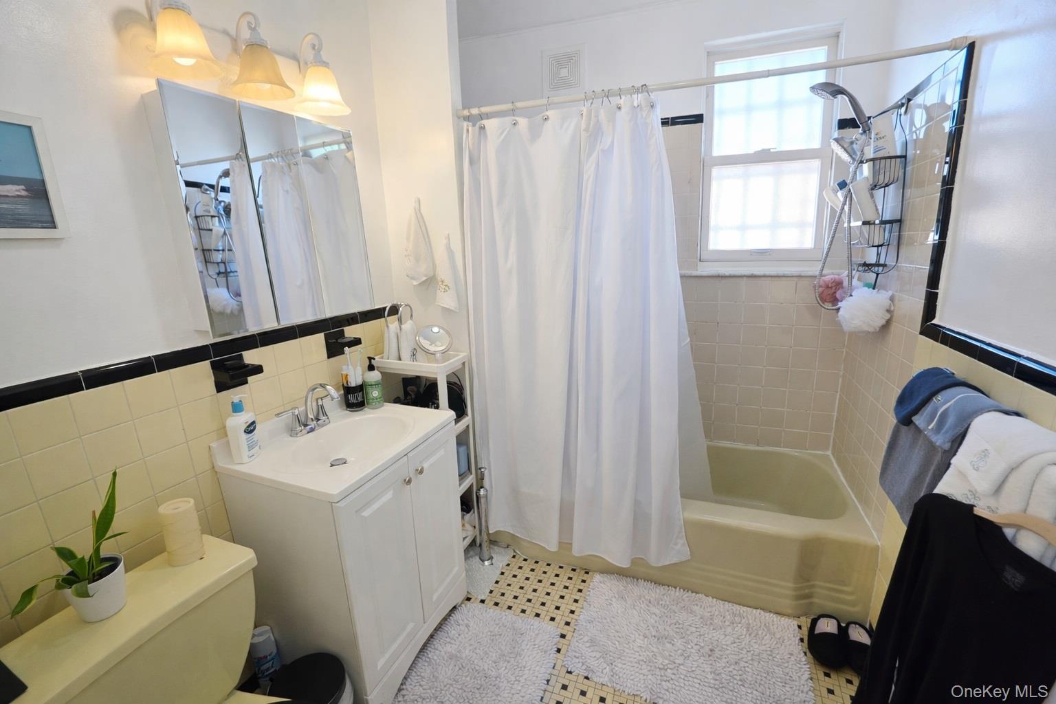 Single Family 24th  Queens, NY 11103, MLS-951071-11