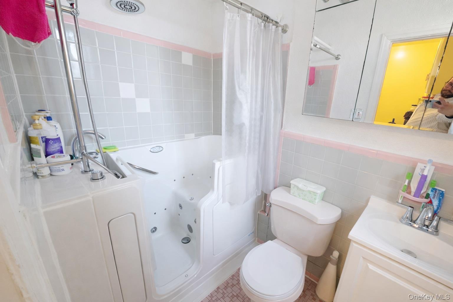 Single Family 24th  Queens, NY 11103, MLS-951071-12