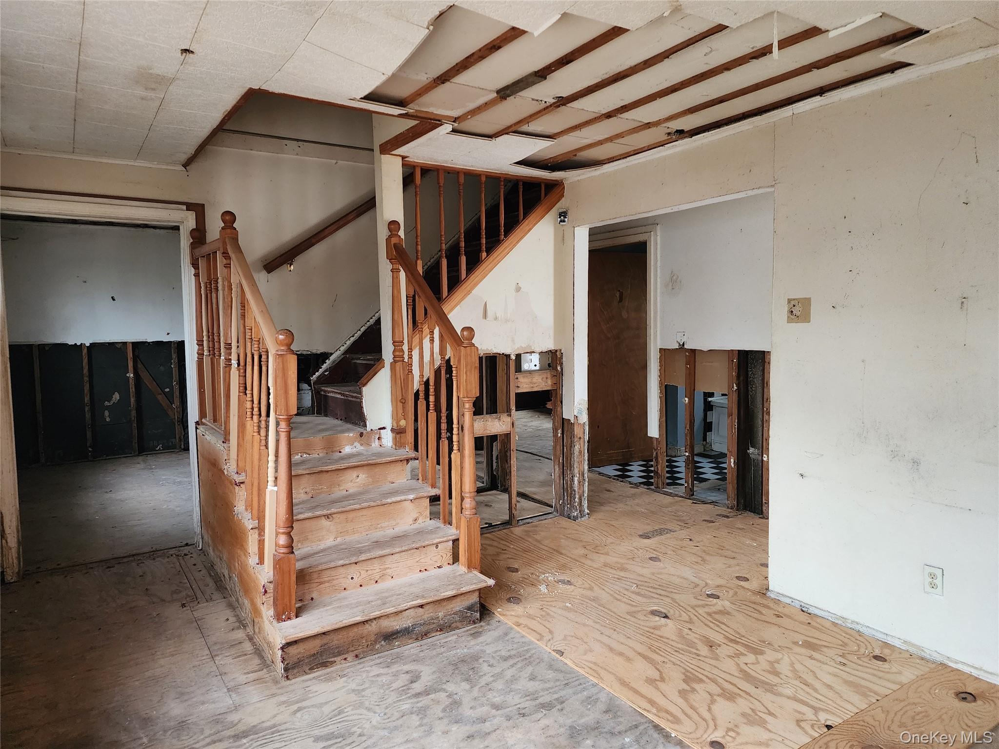 Single Family Parkway  Suffolk County, NY 11798, MLS-951086-17