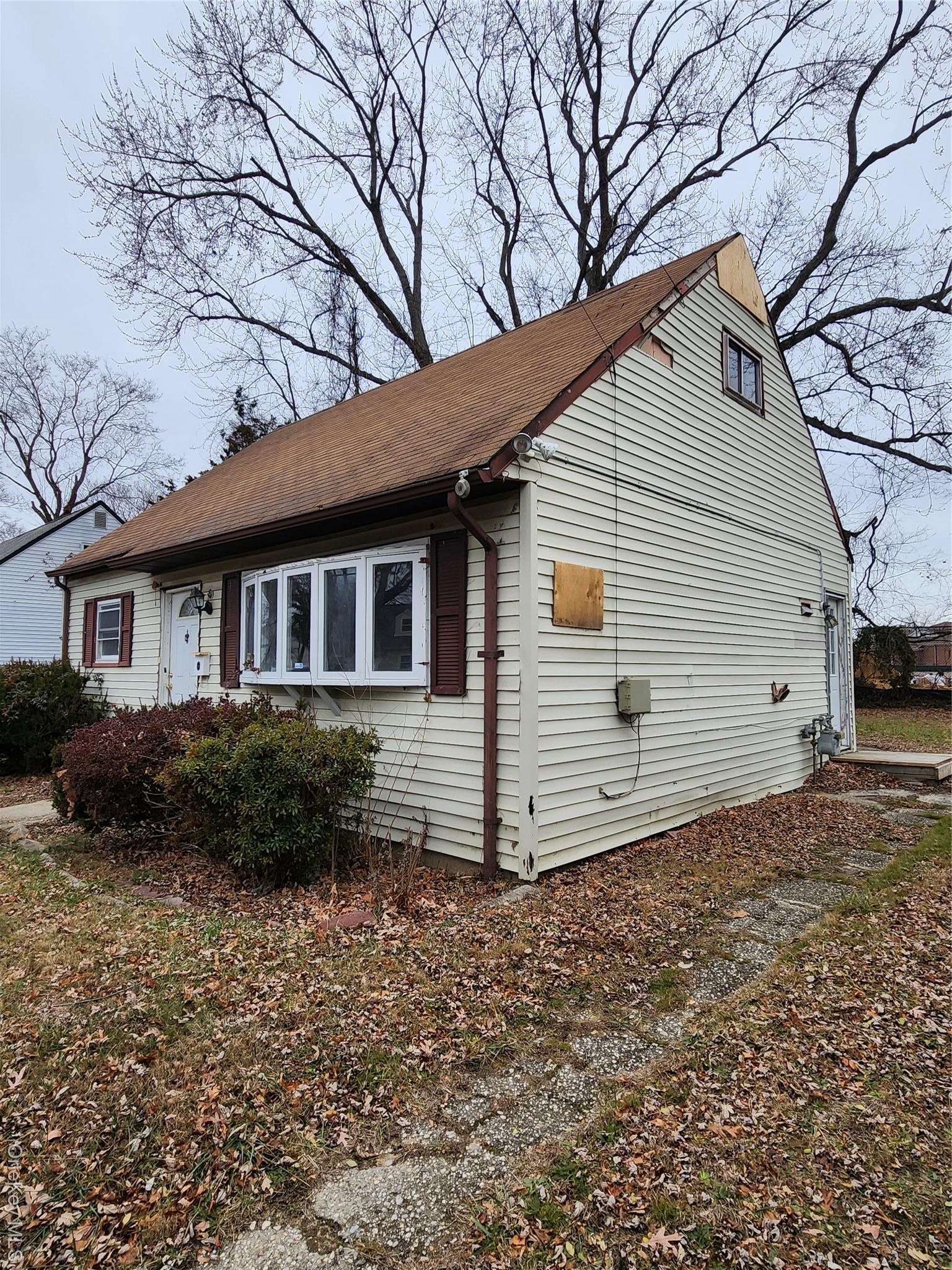 Single Family Parkway  Suffolk County, NY 11798, MLS-951086-4