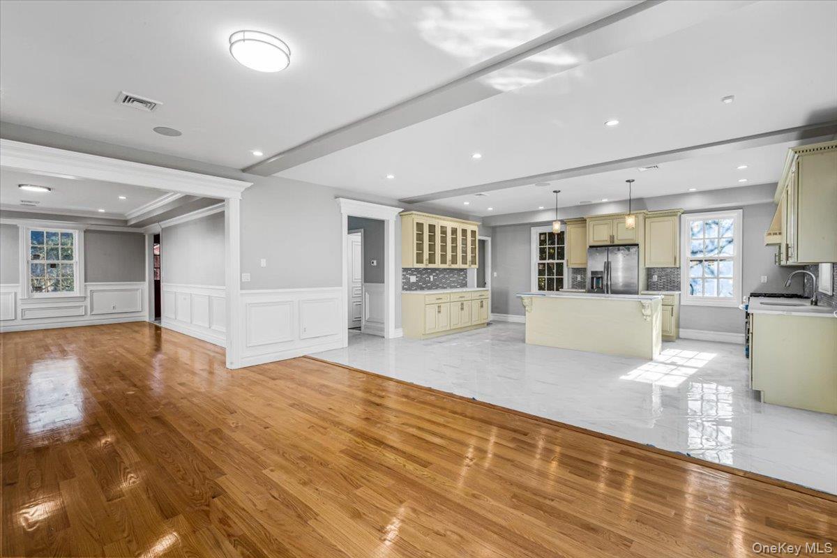 Single Family 38th  Queens, NY 11363, MLS-951089-23