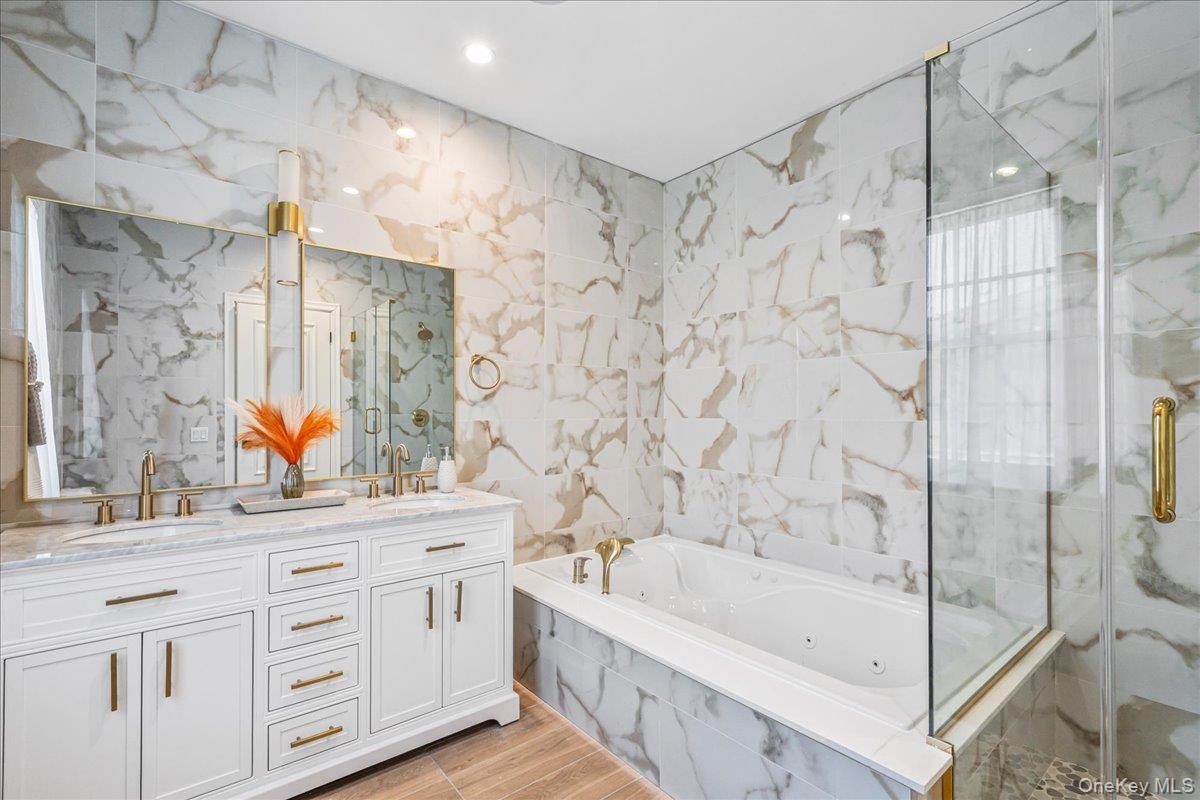 Single Family 38th  Queens, NY 11363, MLS-951089-28