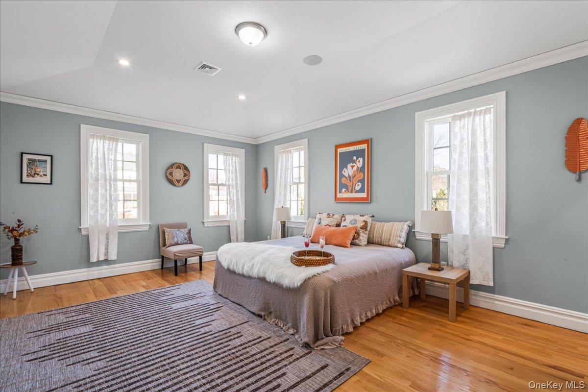 Single Family 38th  Queens, NY 11363, MLS-951089-29