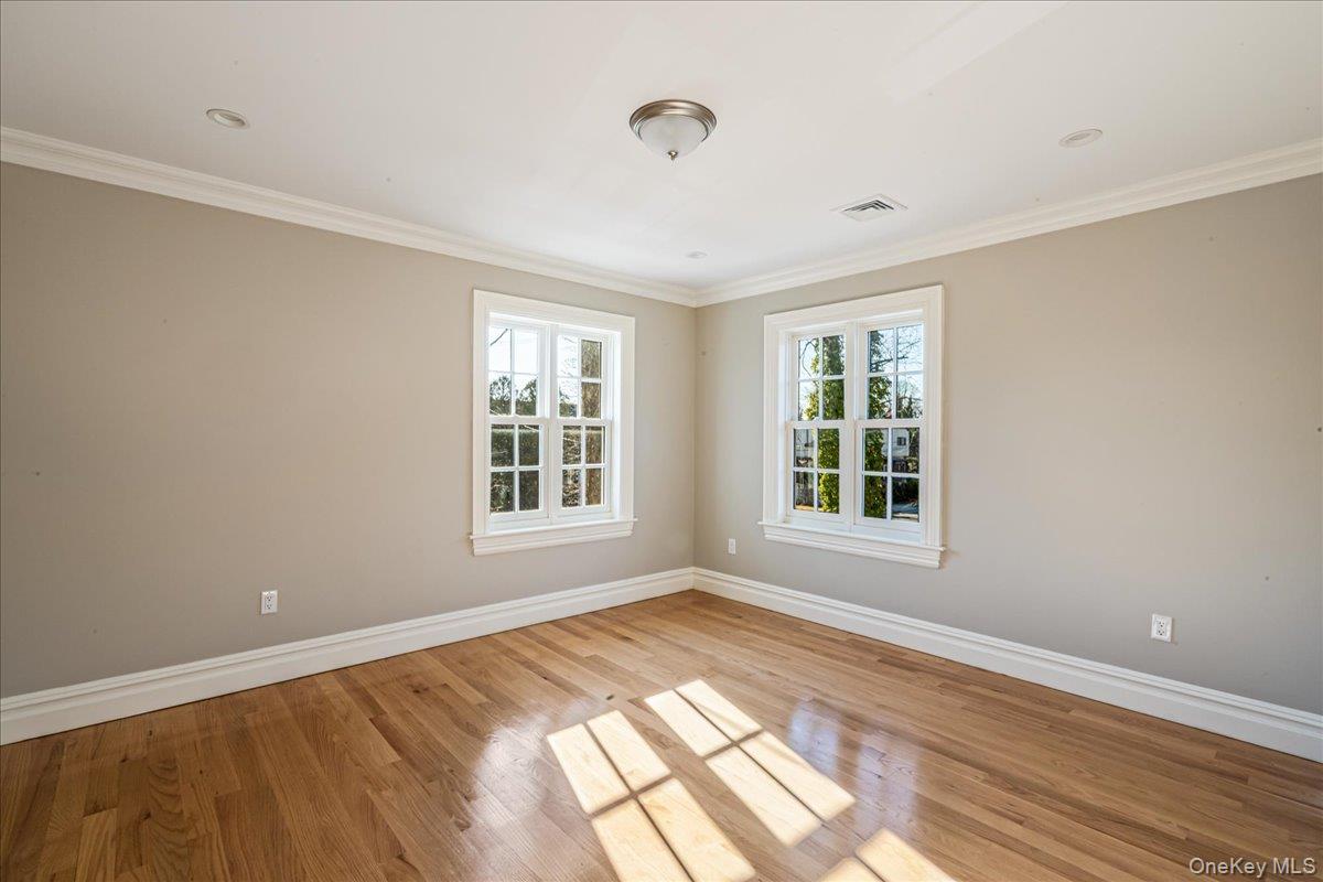 Single Family 38th  Queens, NY 11363, MLS-951092-21