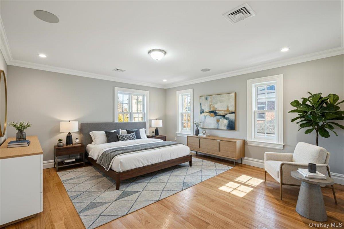 Single Family 38th  Queens, NY 11363, MLS-951092-23