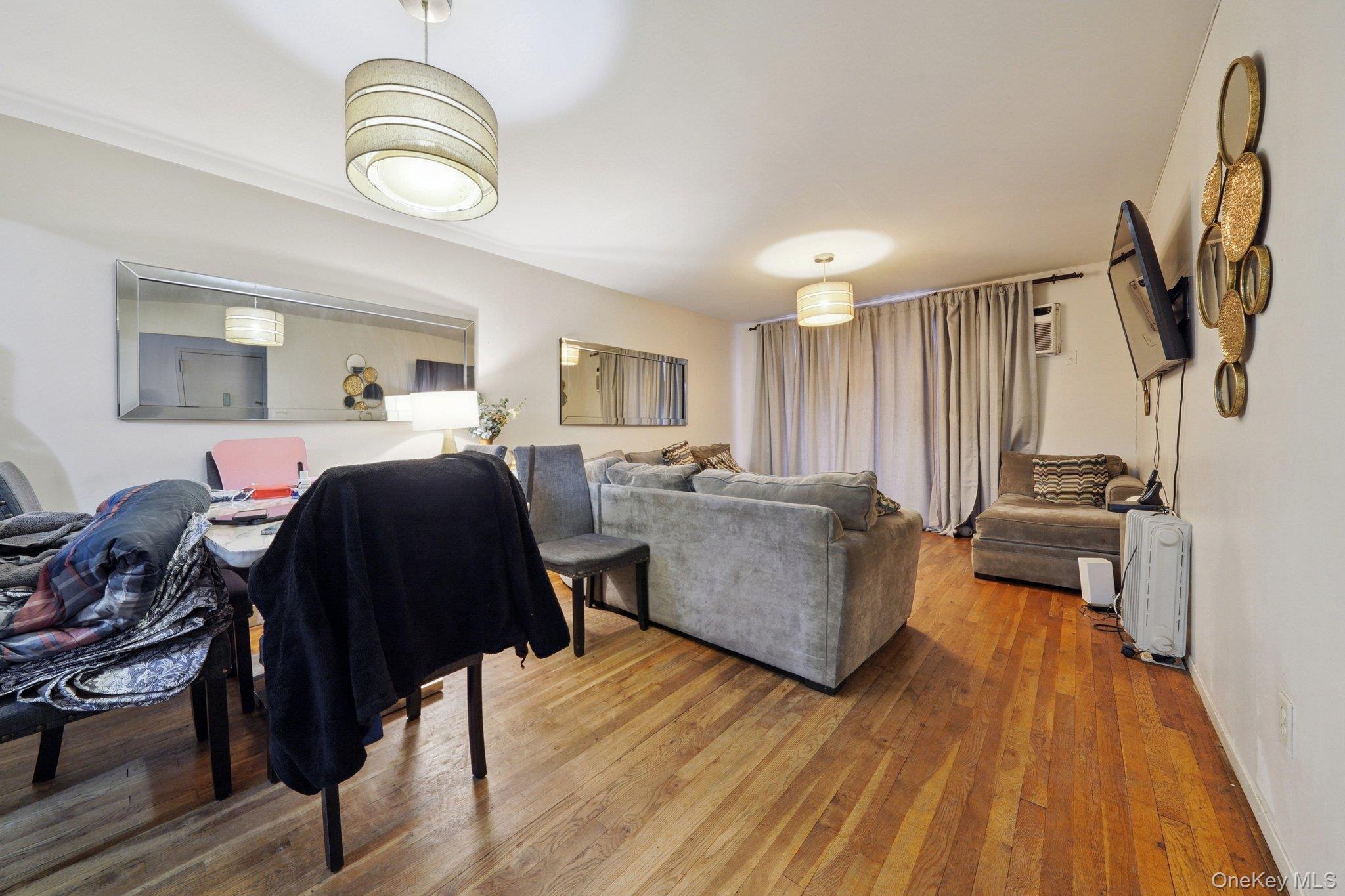 Single Family 221st  Bronx, NY 10467, MLS-951093-12