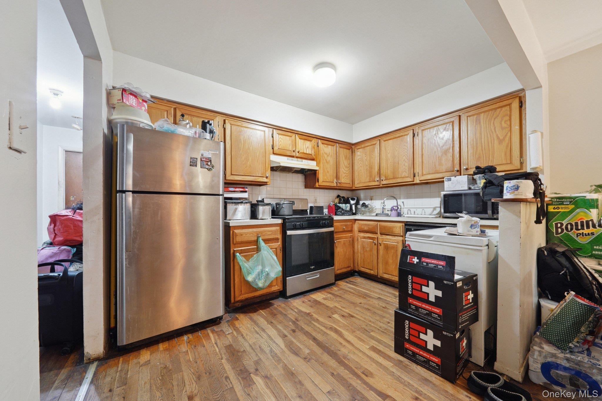 Single Family 221st  Bronx, NY 10467, MLS-951093-14