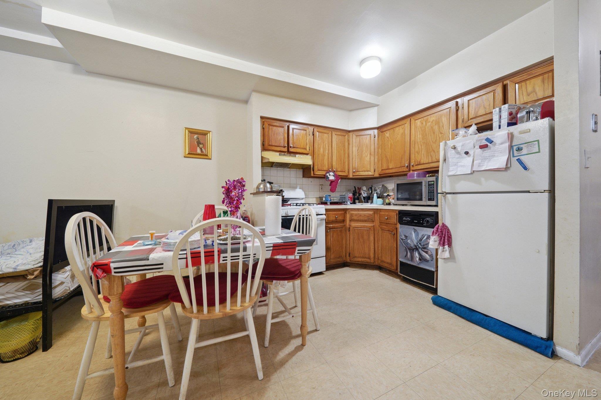 Single Family 221st  Bronx, NY 10467, MLS-951093-7