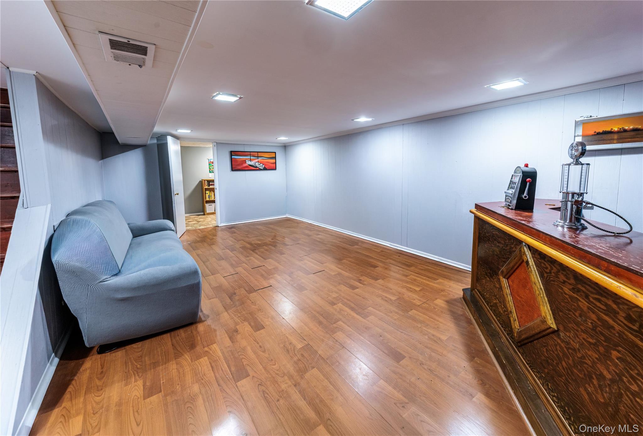 Condo Front  Nassau County, NY 11550, MLS-951094-12