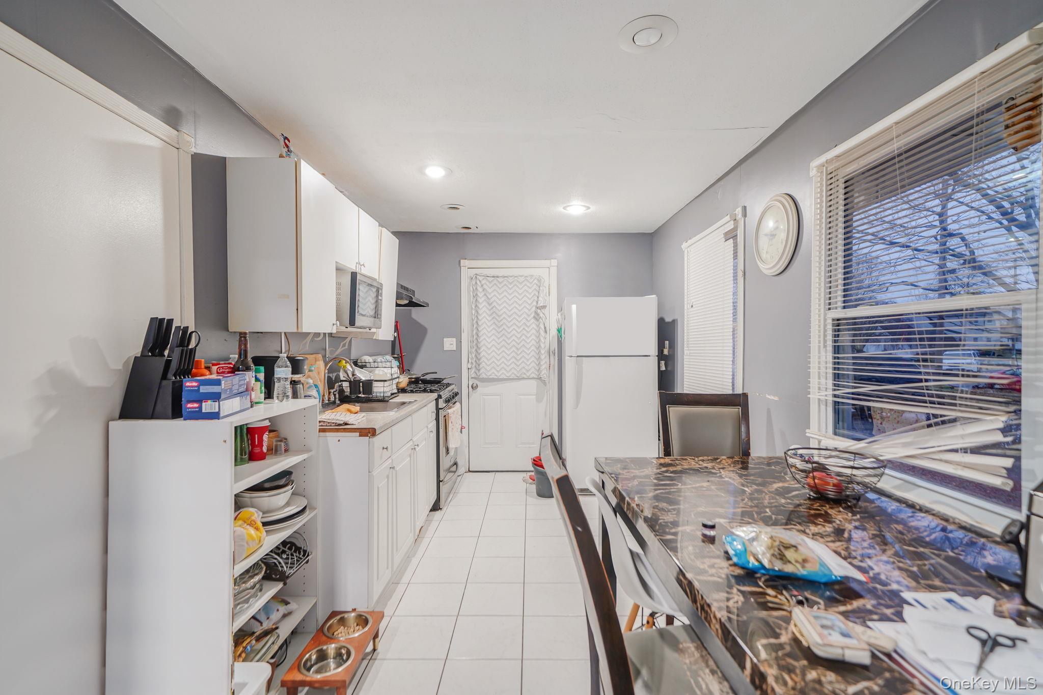 Single Family Meadowbrook  Suffolk County, NY 11717, MLS-951107-4