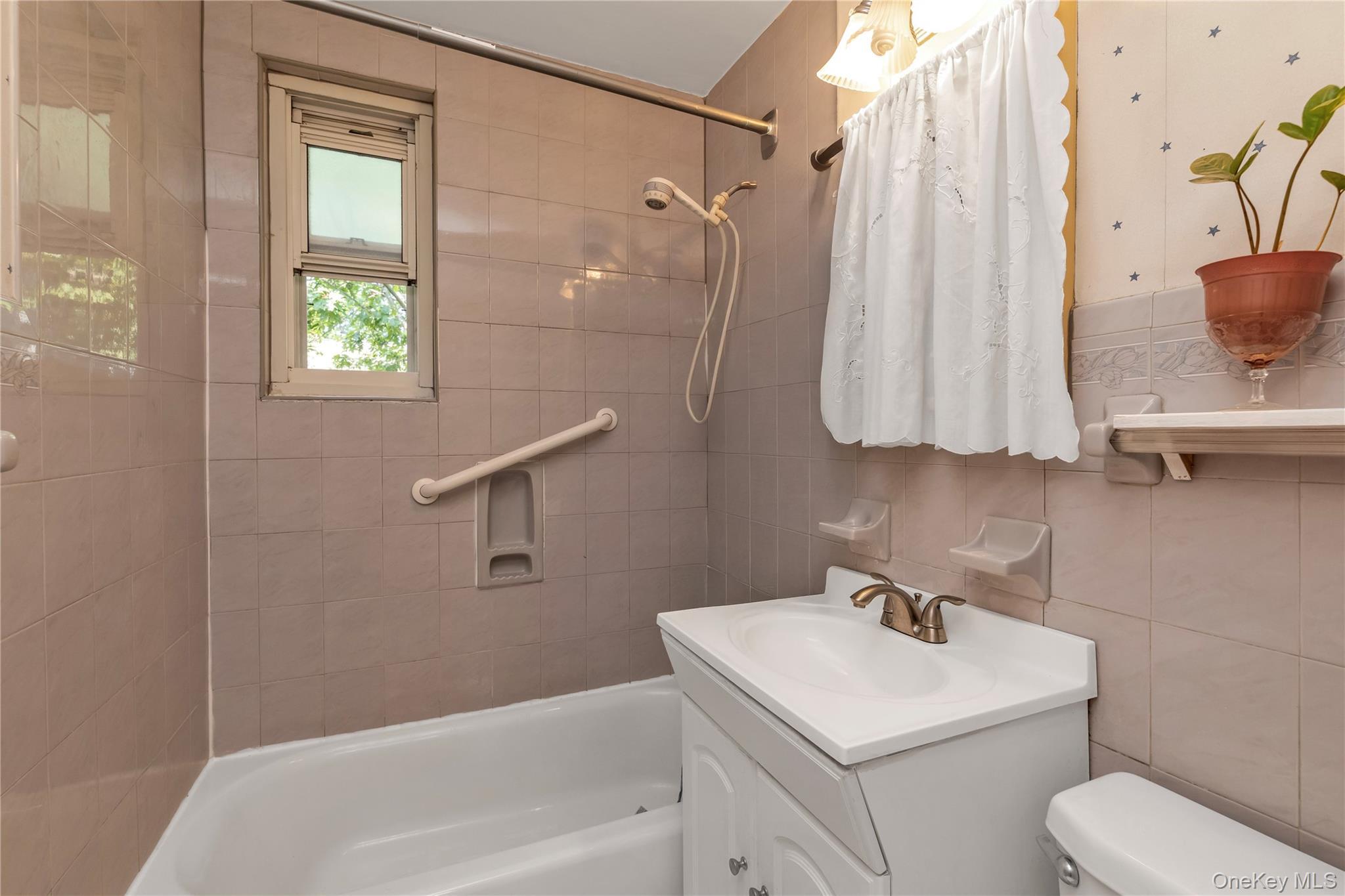 Coop 251st Queens, NY 11362, MLS-951134-10