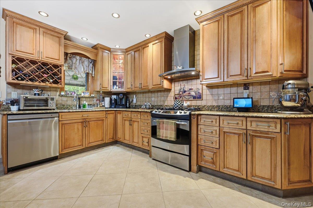 Single Family 77th  Queens, NY 11379, MLS-951155-12