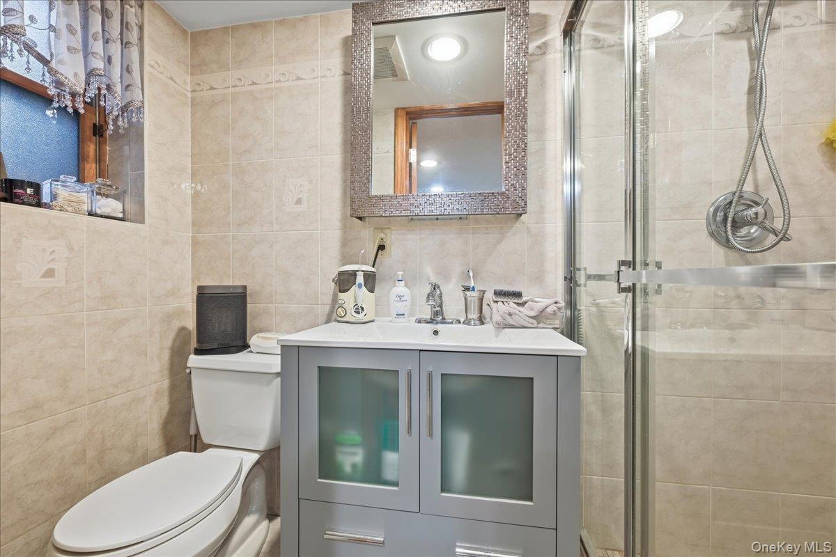 Single Family 77th  Queens, NY 11379, MLS-951155-22