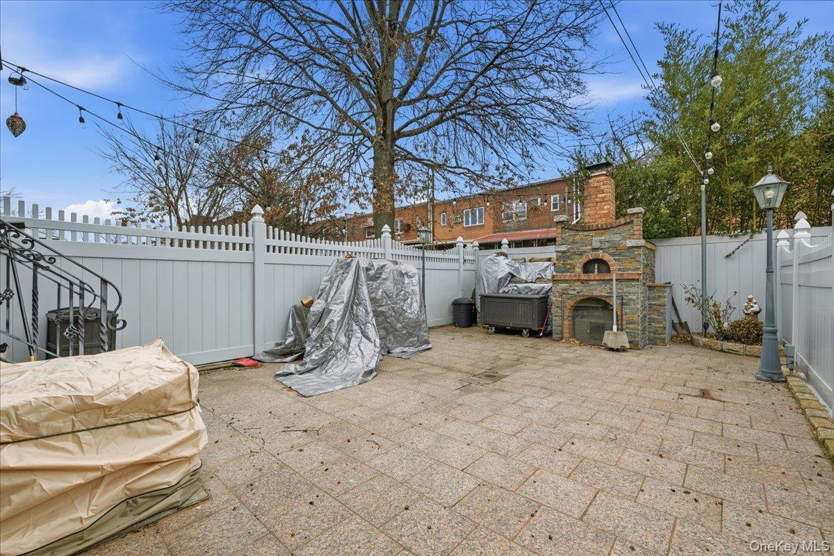 Single Family 77th  Queens, NY 11379, MLS-951155-23