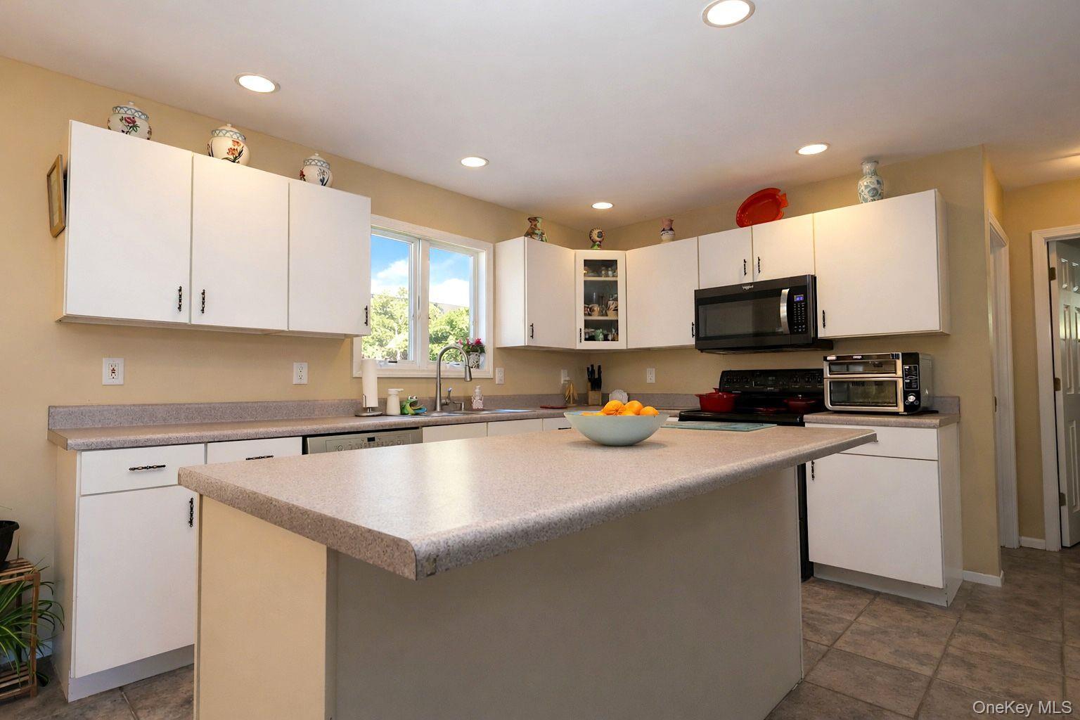 Single Family Mount Ridge  Orange County, NY 10950, MLS-951183-10