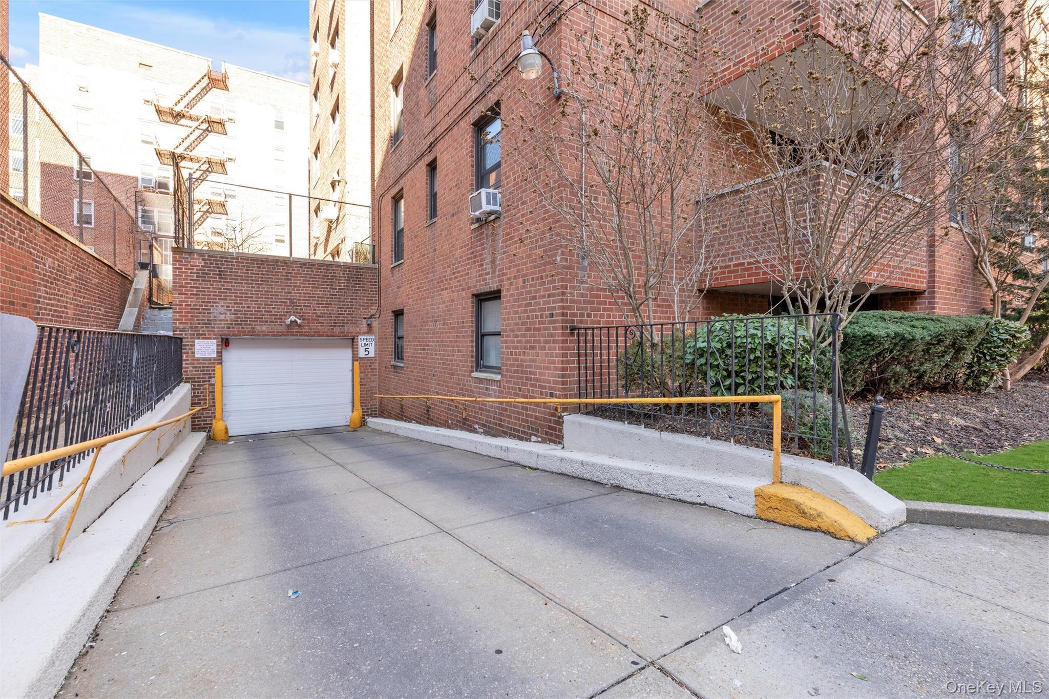 Coop 71st  Queens, NY 11375, MLS-951245-14