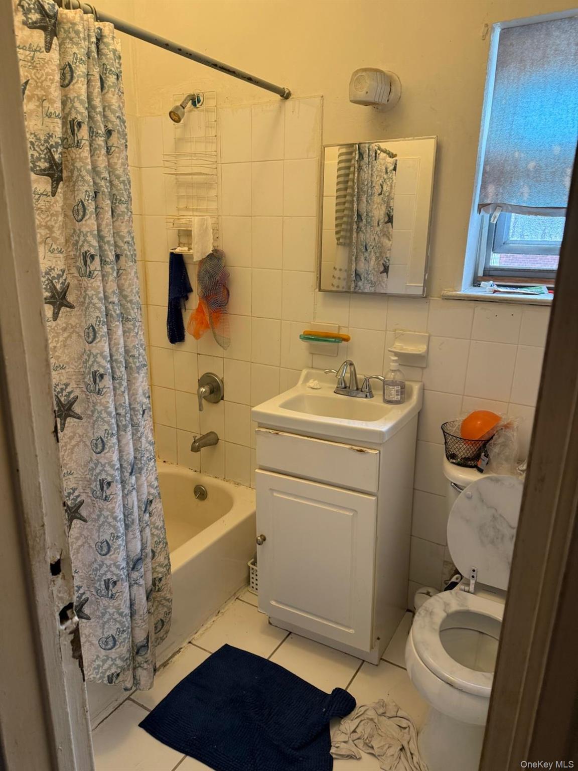 Single Family Bronxwood  Bronx, NY 10469, MLS-951277-8