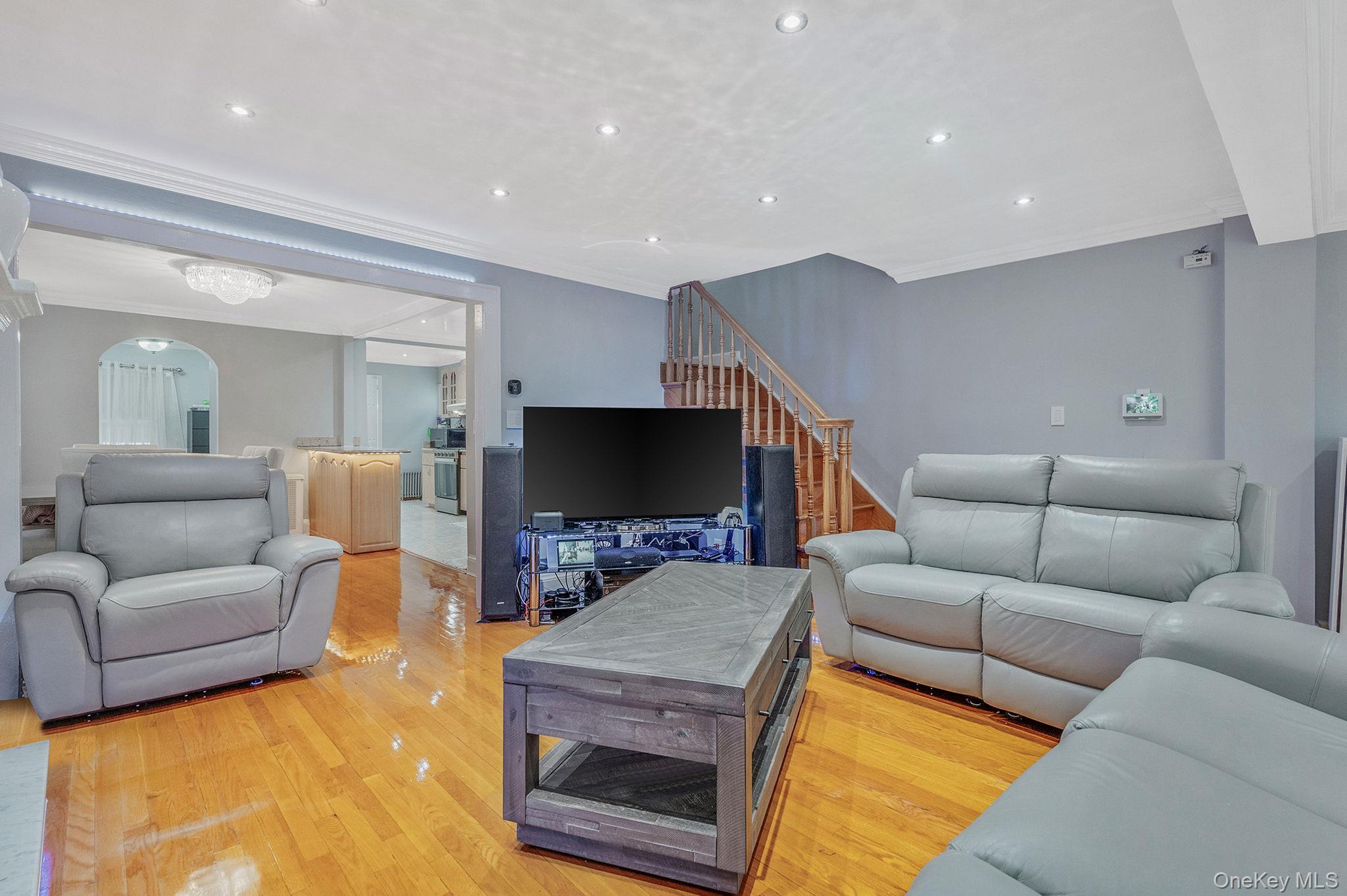 Single Family 124th  Queens, NY 11420, MLS-951324-17