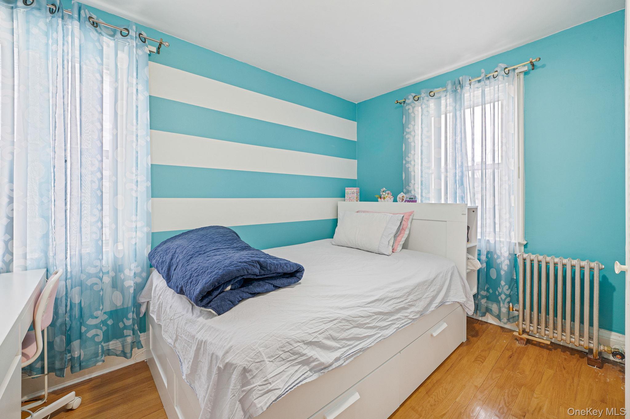 Single Family 124th  Queens, NY 11420, MLS-951324-30