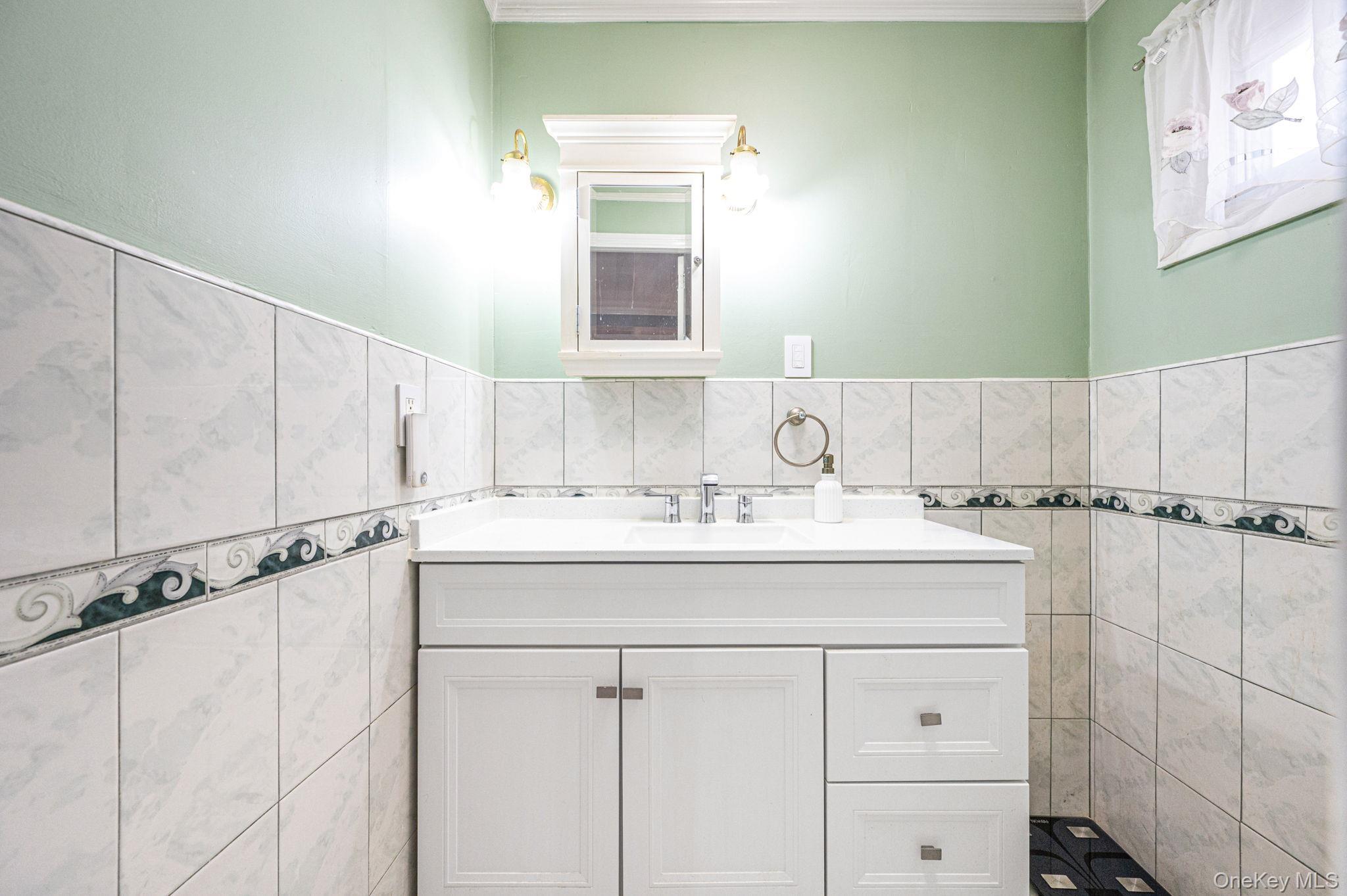 Single Family 124th  Queens, NY 11420, MLS-951324-37