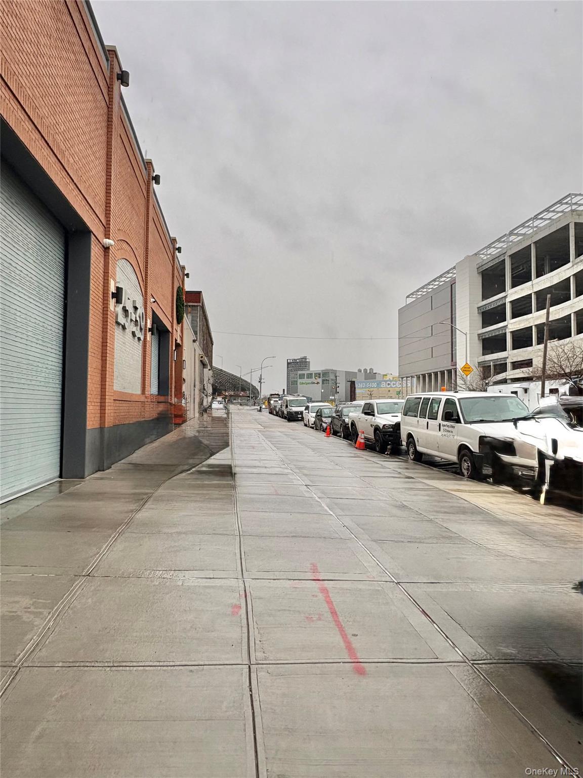 Commercial Lease Borden Ave  Queens, NY 11101, MLS-951345-5