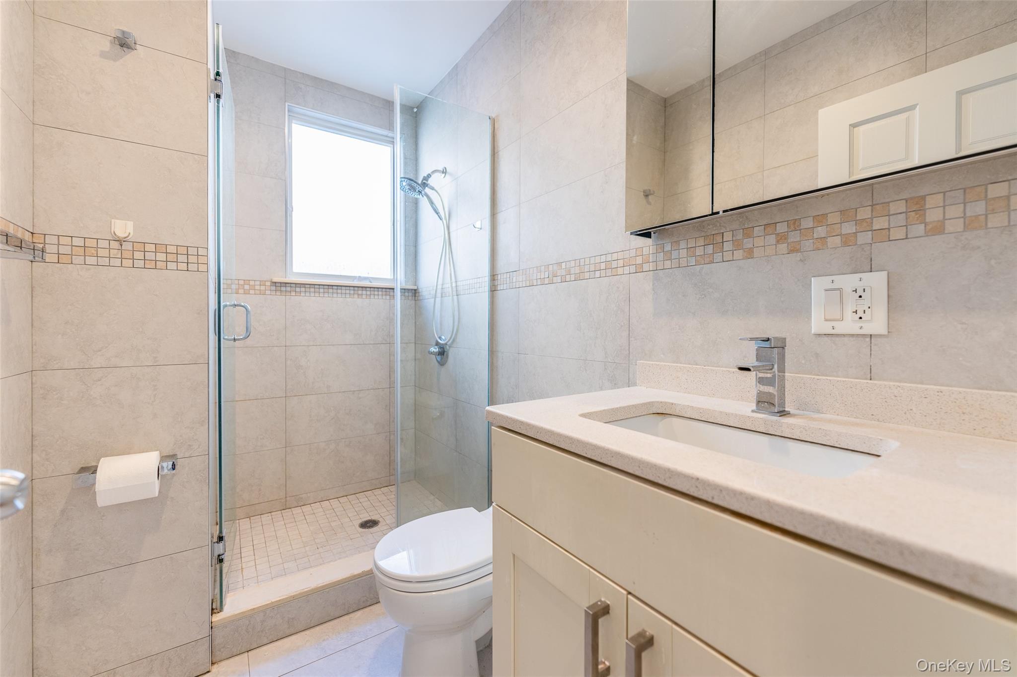 Single Family 199th Queens, NY 11365, MLS-951360-16