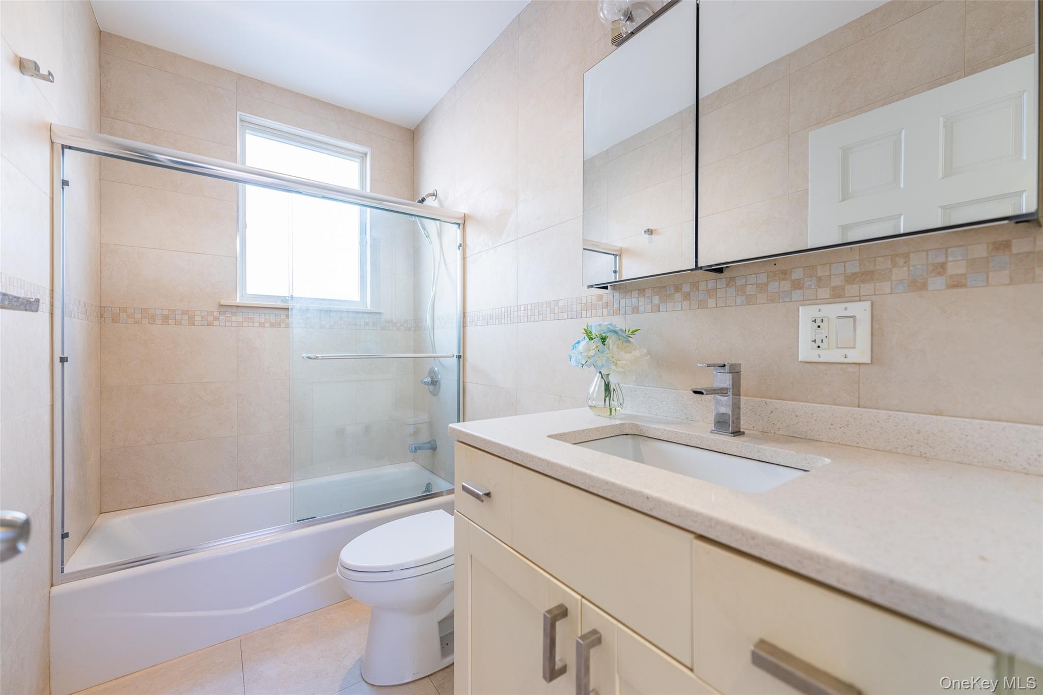 Single Family 199th Queens, NY 11365, MLS-951360-18