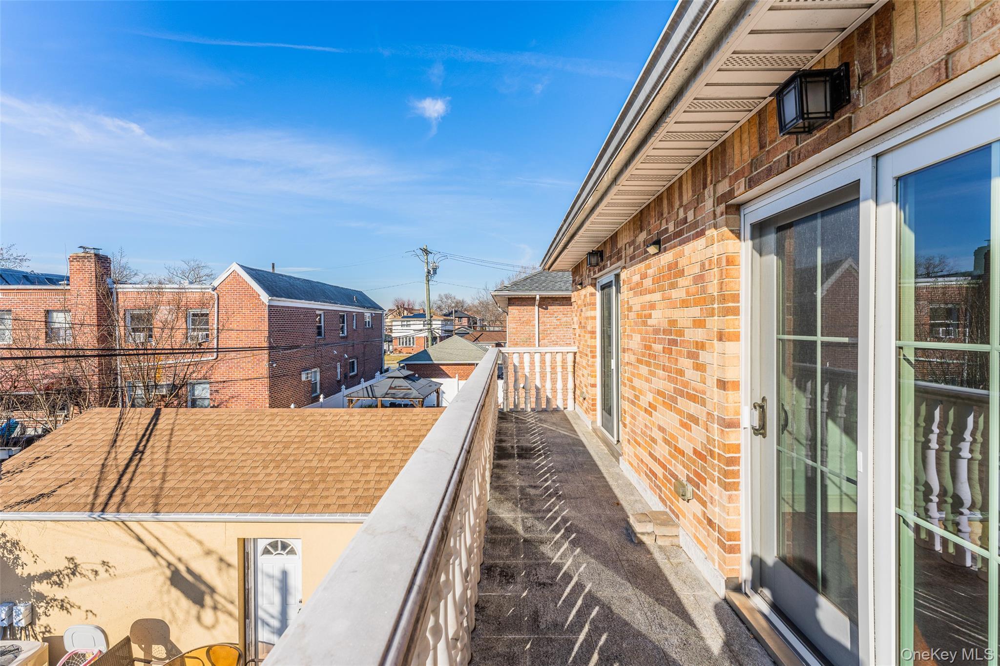 Single Family 199th Queens, NY 11365, MLS-951360-25