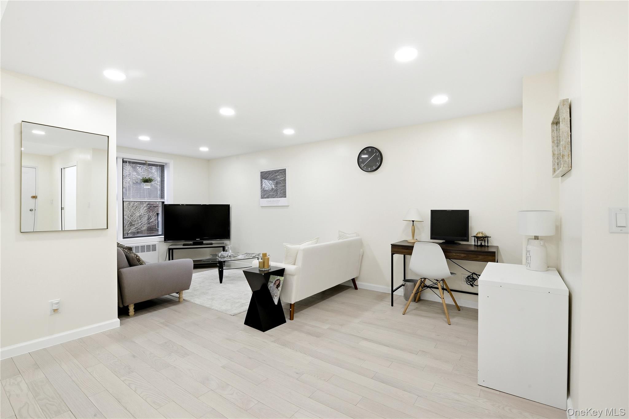 Coop 110th  Queens, NY 11375, MLS-951370-9