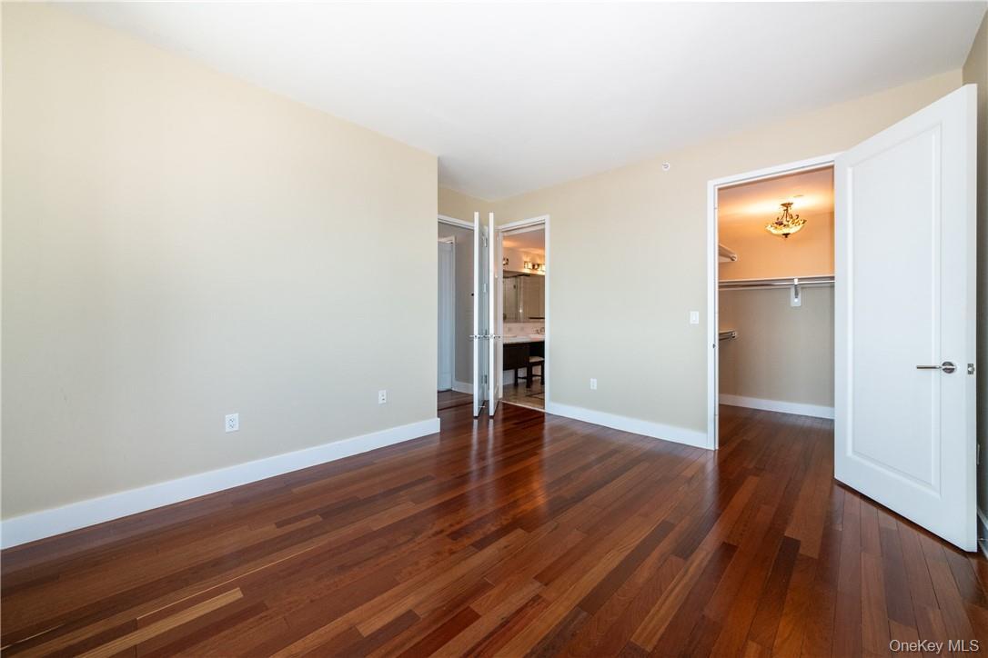 Condo Huguenot  Westchester County, NY 10801, MLS-951384-17