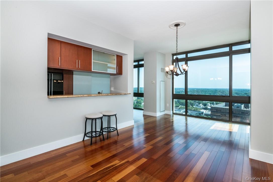 Condo Huguenot  Westchester County, NY 10801, MLS-951384-6