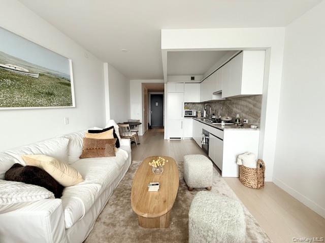 Coop Washington  Manhattan, NY 10013, MLS-951387-4