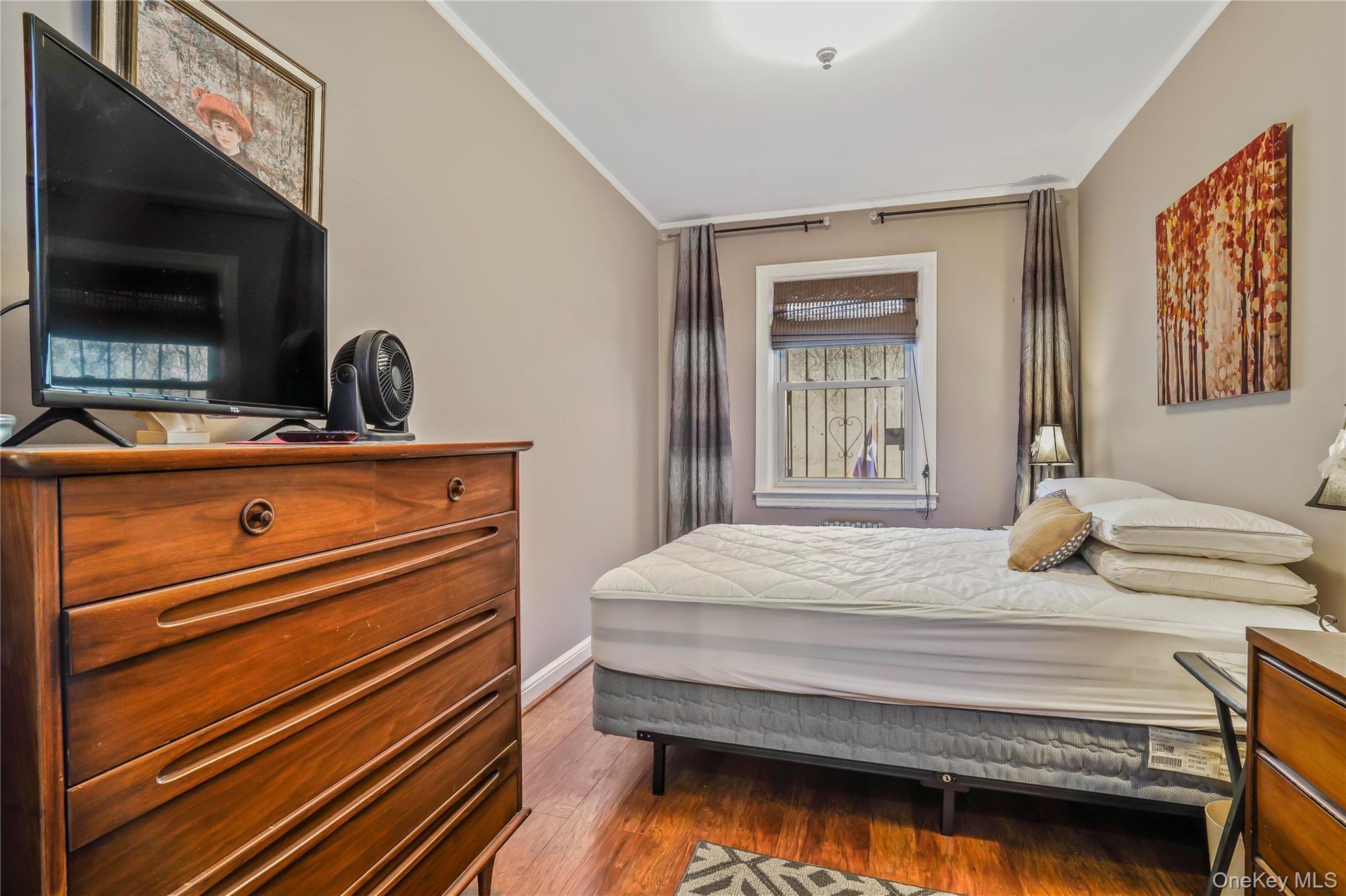 Single Family 57th  Queens, NY 11377, MLS-951423-10