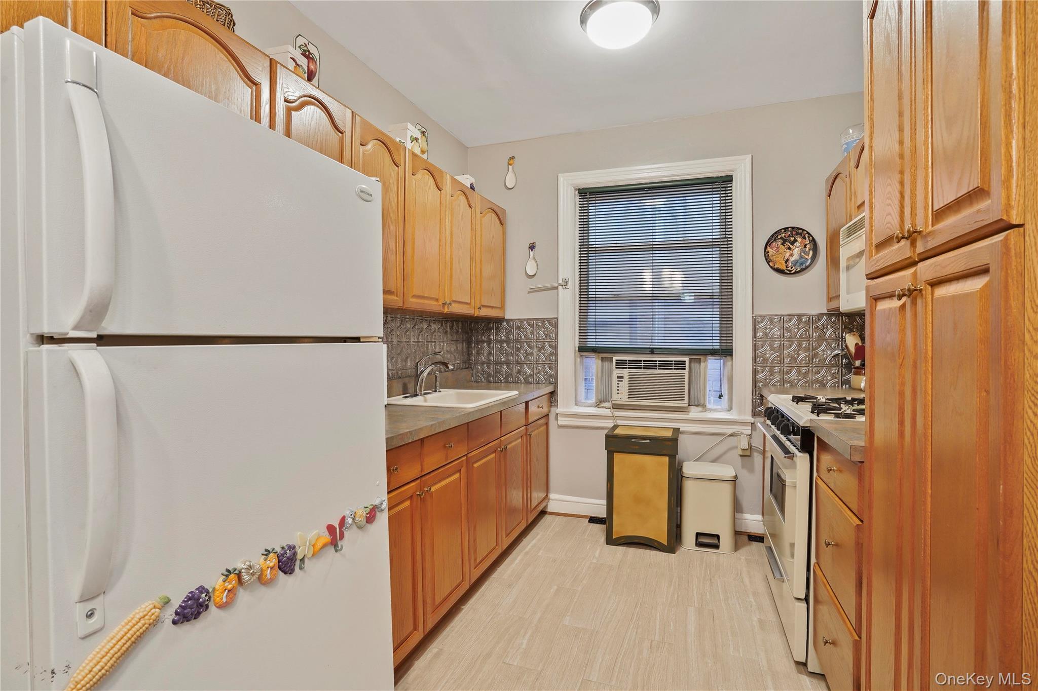 Single Family 57th  Queens, NY 11377, MLS-951423-14