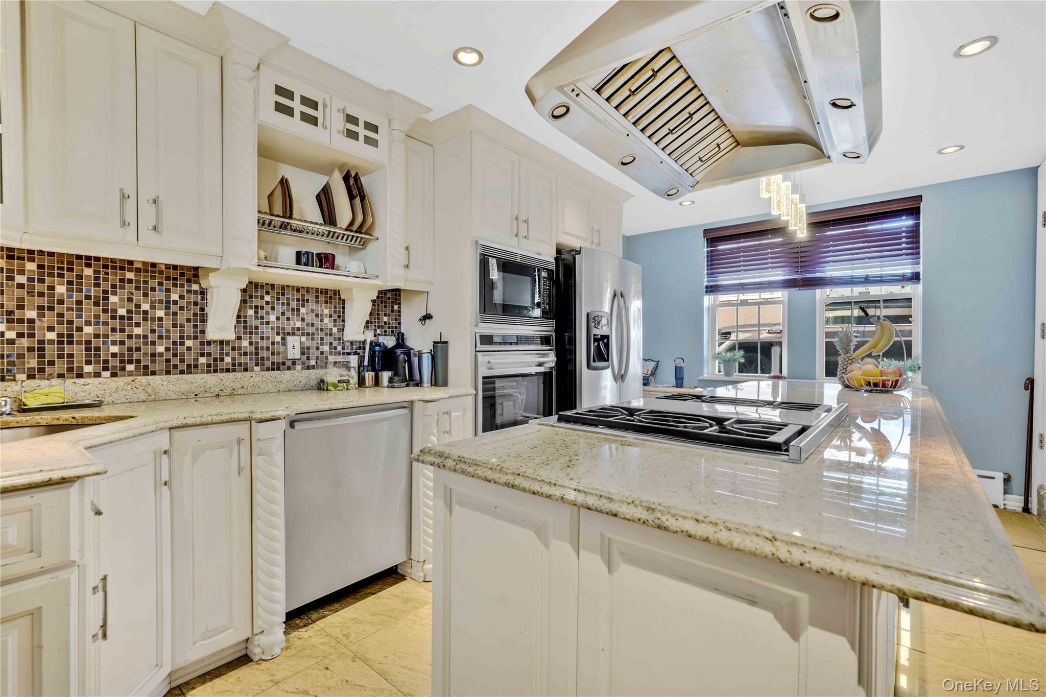 Single Family Morgan Bronx, NY 10469, MLS-951446-16