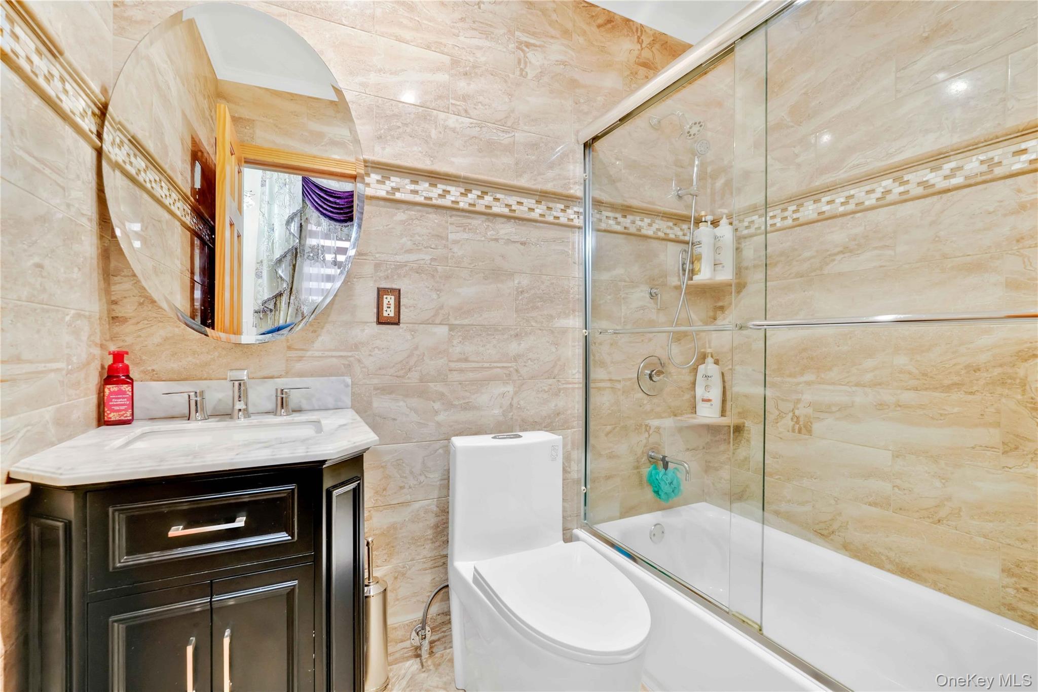 Single Family Morgan Bronx, NY 10469, MLS-951446-22