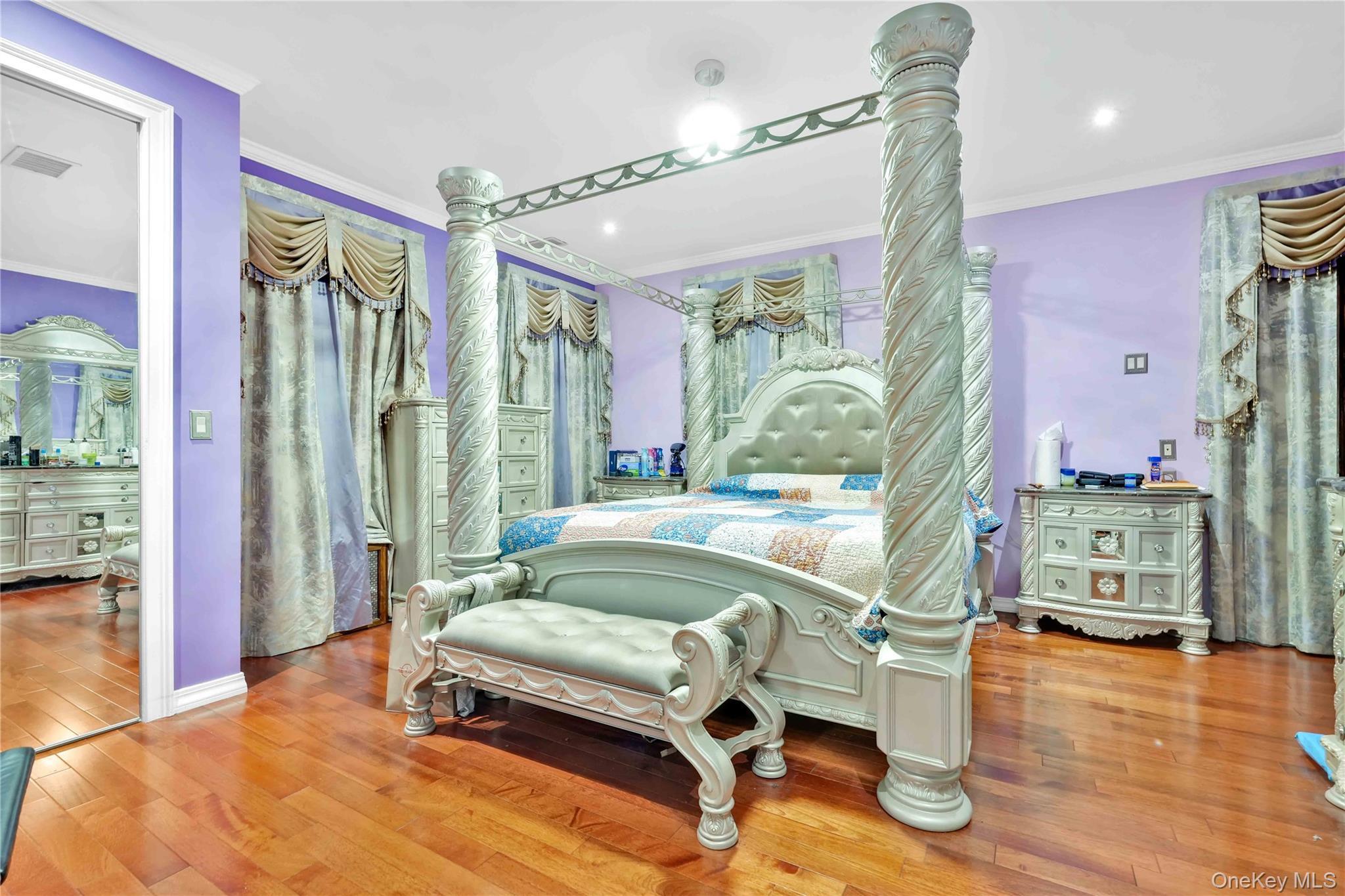 Single Family Morgan Bronx, NY 10469, MLS-951446-24
