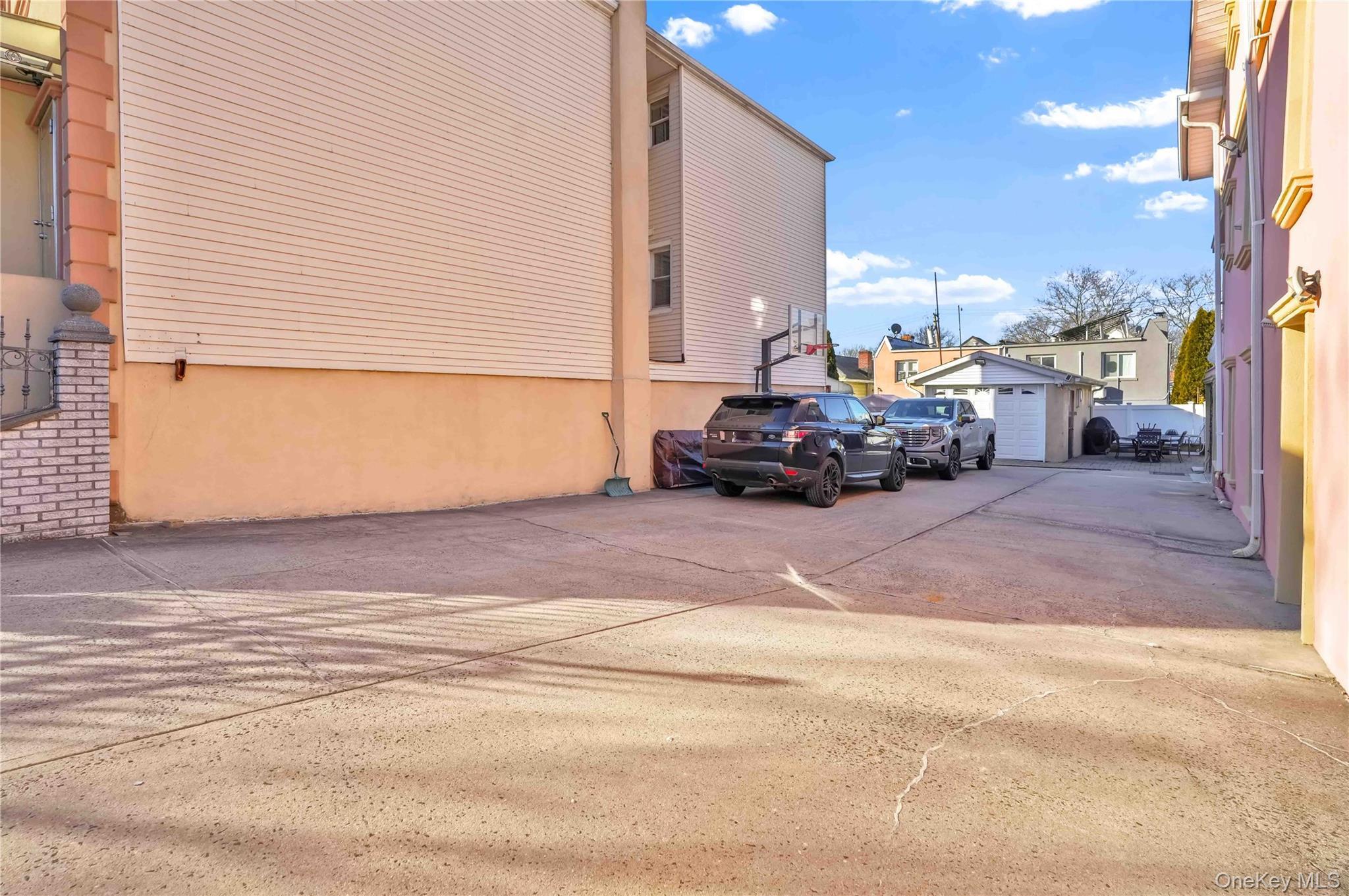 Single Family Morgan Bronx, NY 10469, MLS-951446-4