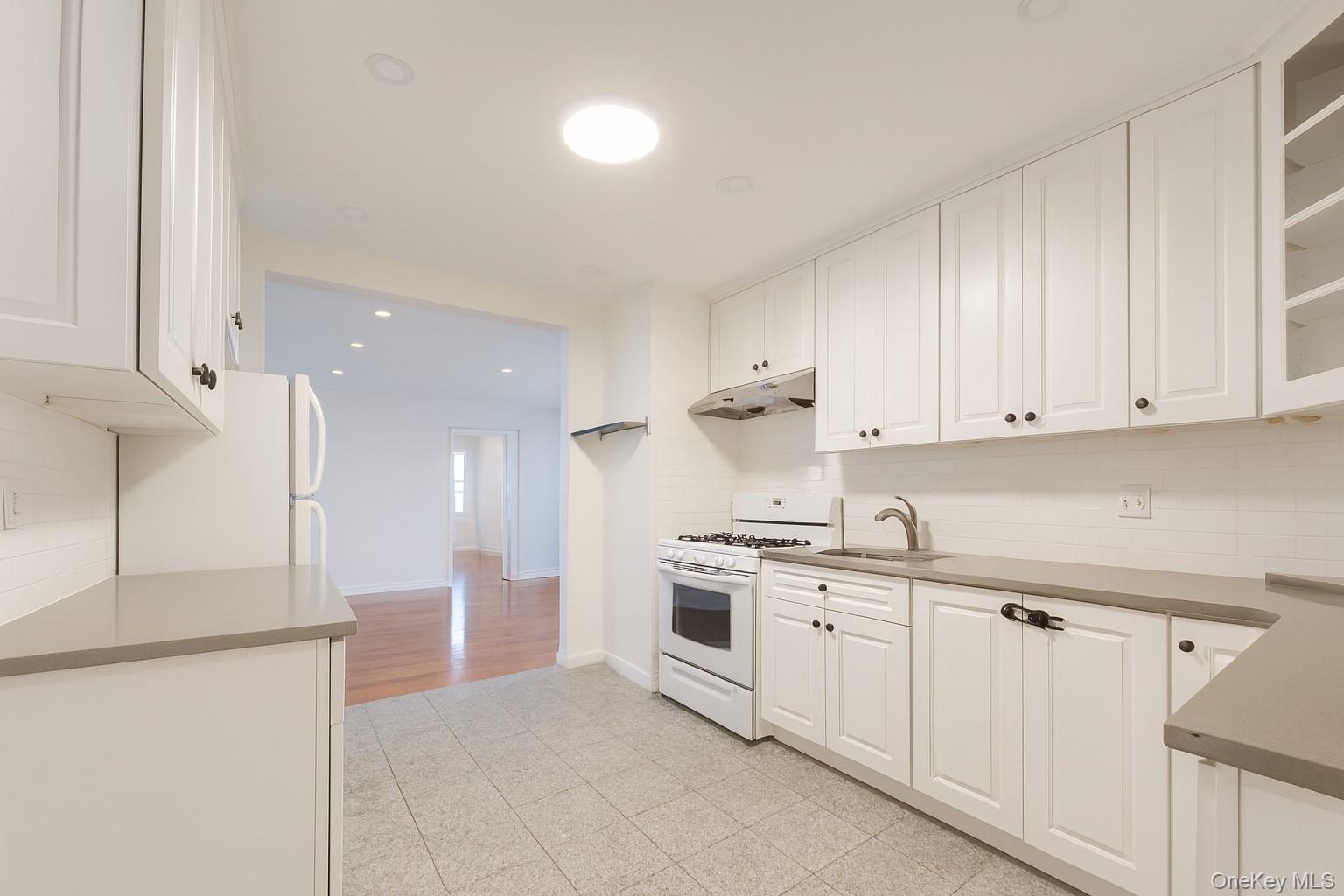 Apartment 38th  Queens, NY 11354, MLS-951454-13