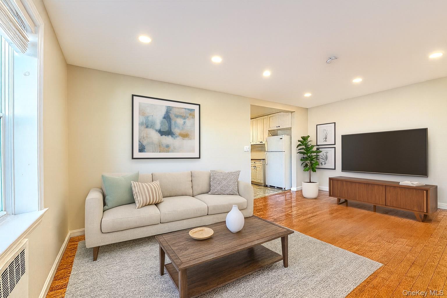 Apartment 38th  Queens, NY 11354, MLS-951454-4